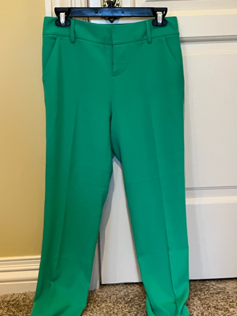 Alice + Olivia Vibrant Green Tailored Trousers ankle length